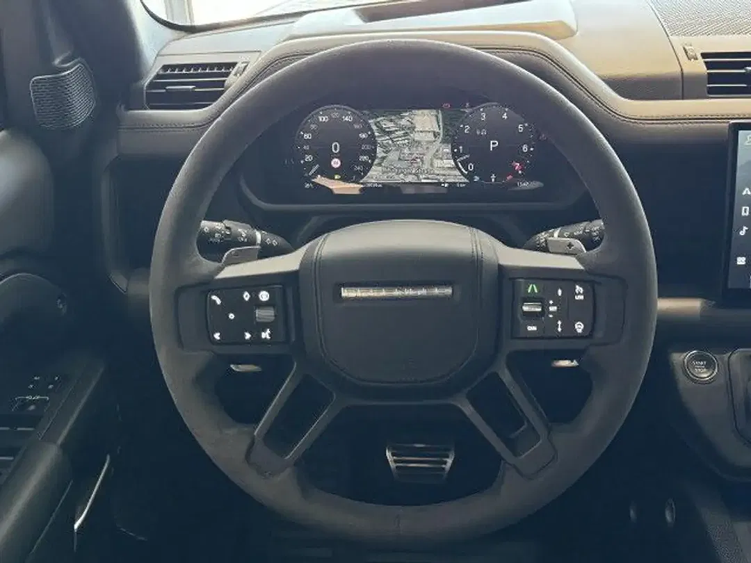 Land Rover Defender - Thumbnail 11