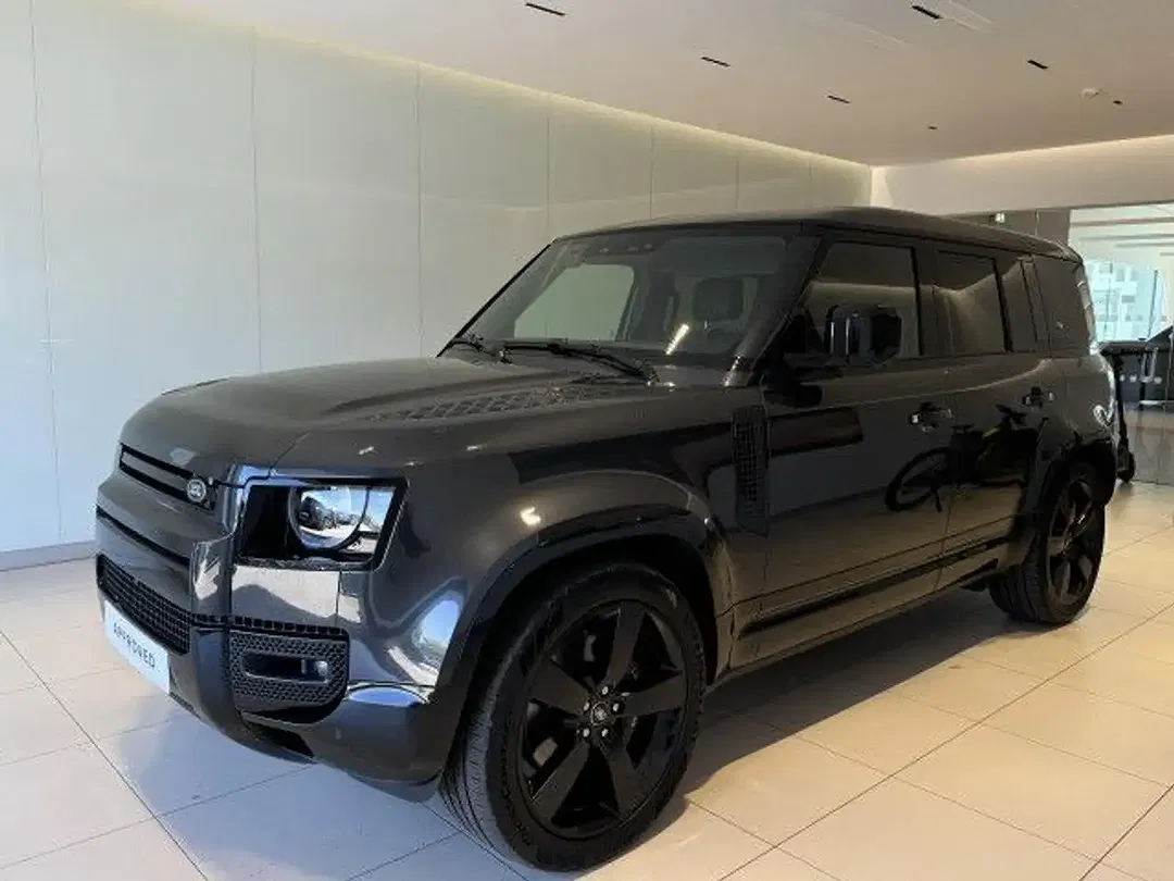 Land Rover Defender - Thumbnail 1