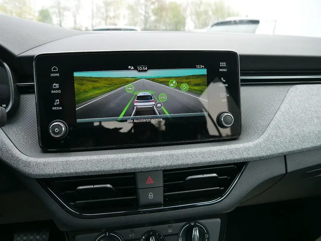 Skoda Kamiq - Thumbnail 14