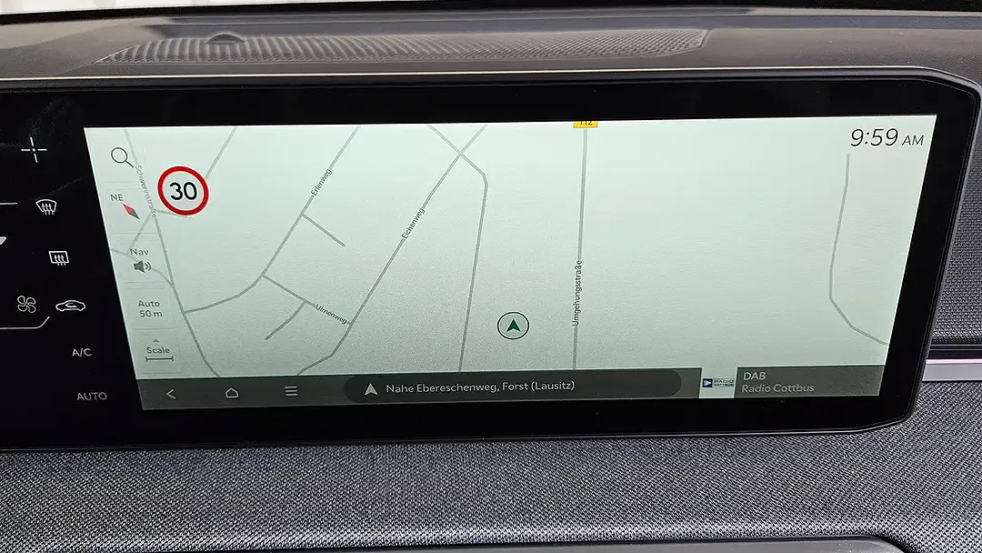 Kia EV4 - Thumbnail 10