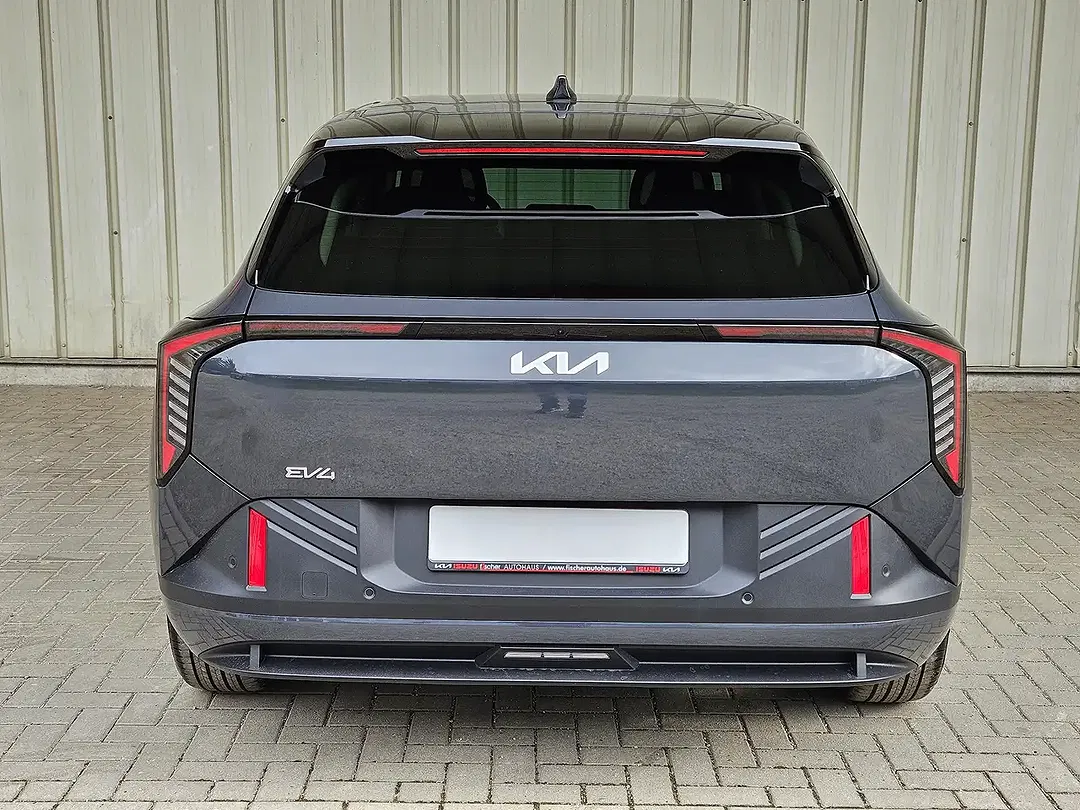 Kia EV4 - Thumbnail 13