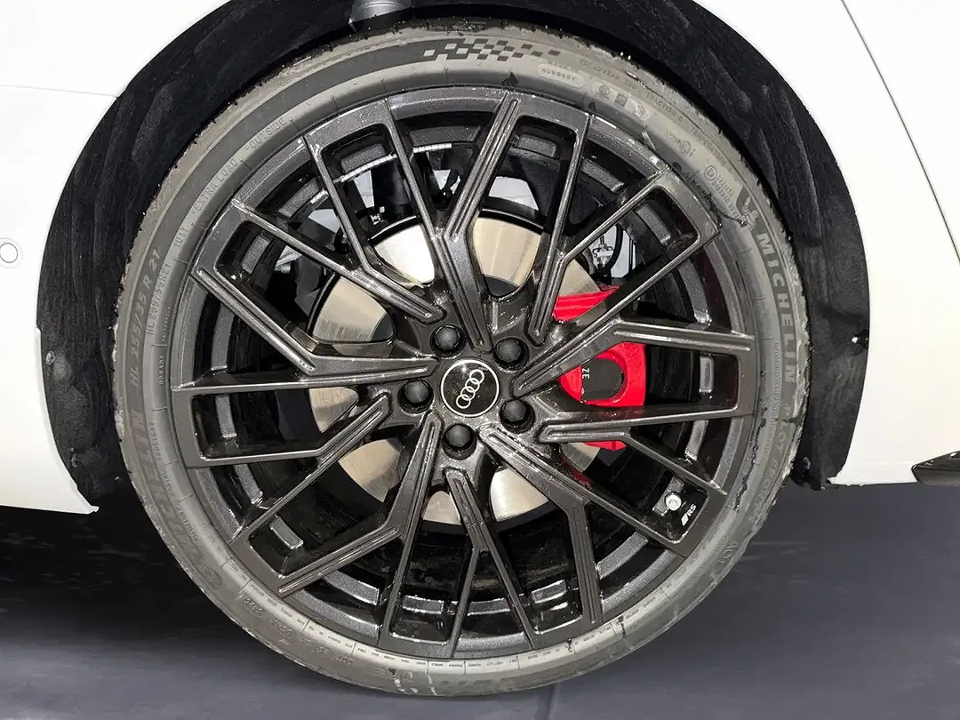 Audi A6 - Thumbnail 9