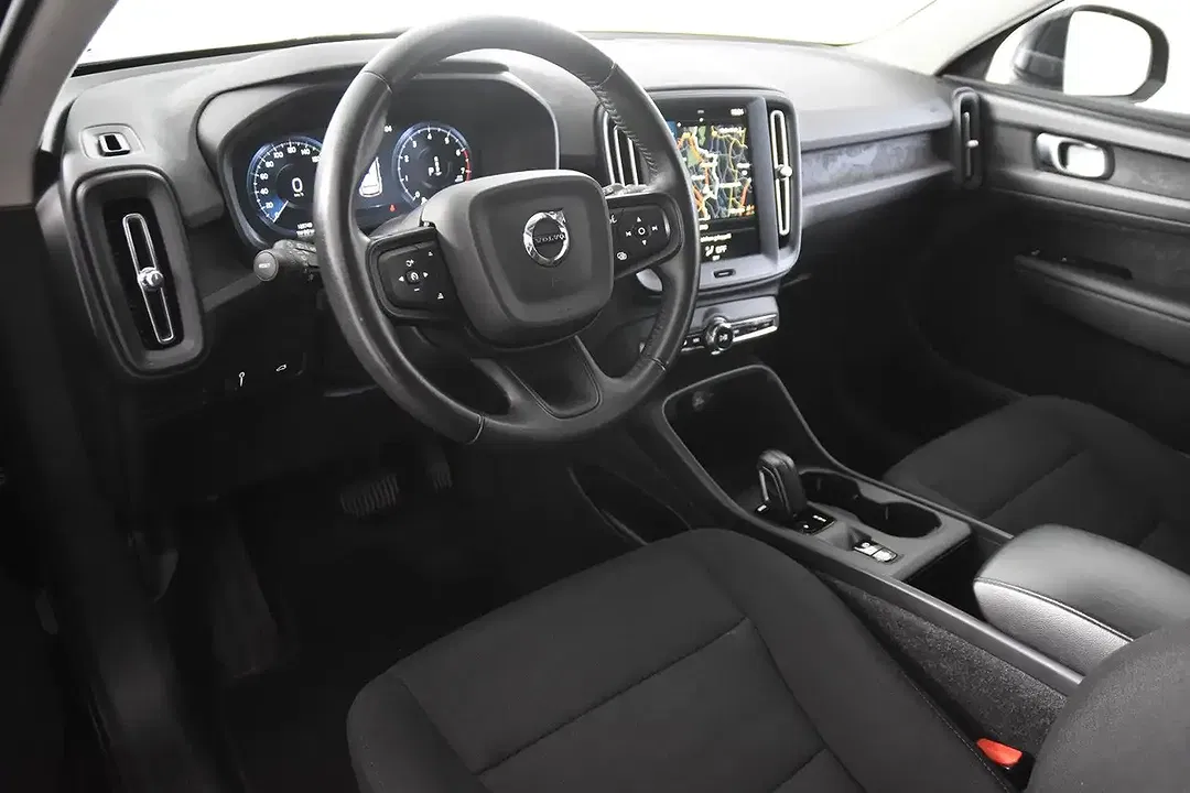 Volvo XC40 - Thumbnail 12
