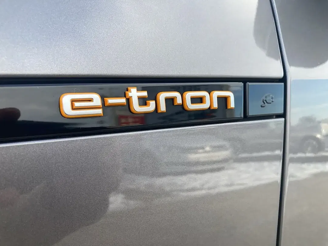 Audi e-tron - Thumbnail 15