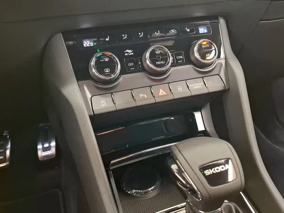 Skoda Karoq - Thumbnail 15