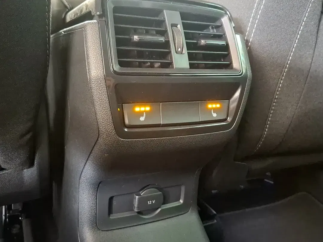 Skoda Karoq - Thumbnail 21