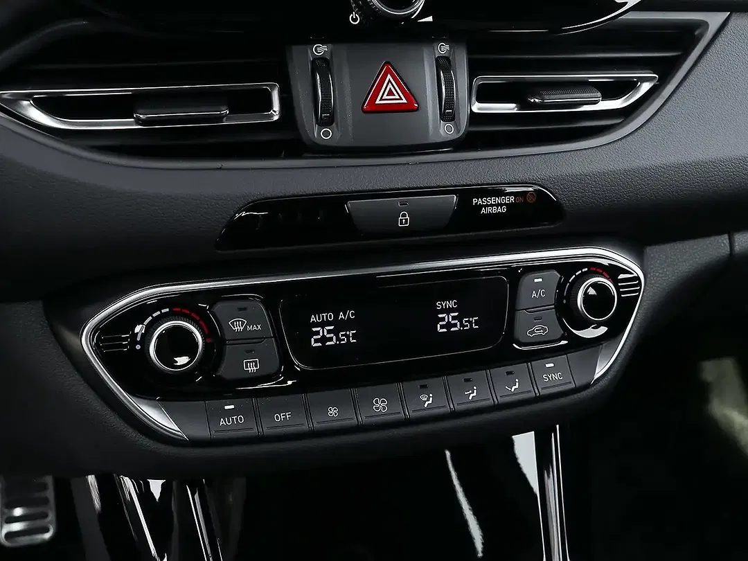 Hyundai i30 - Thumbnail 14