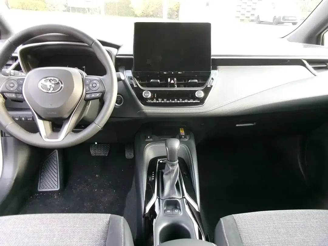 Toyota Corolla - Thumbnail 7