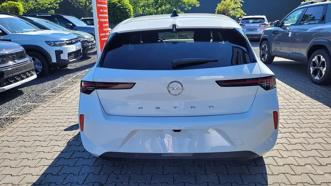 Opel Astra - Thumbnail 5