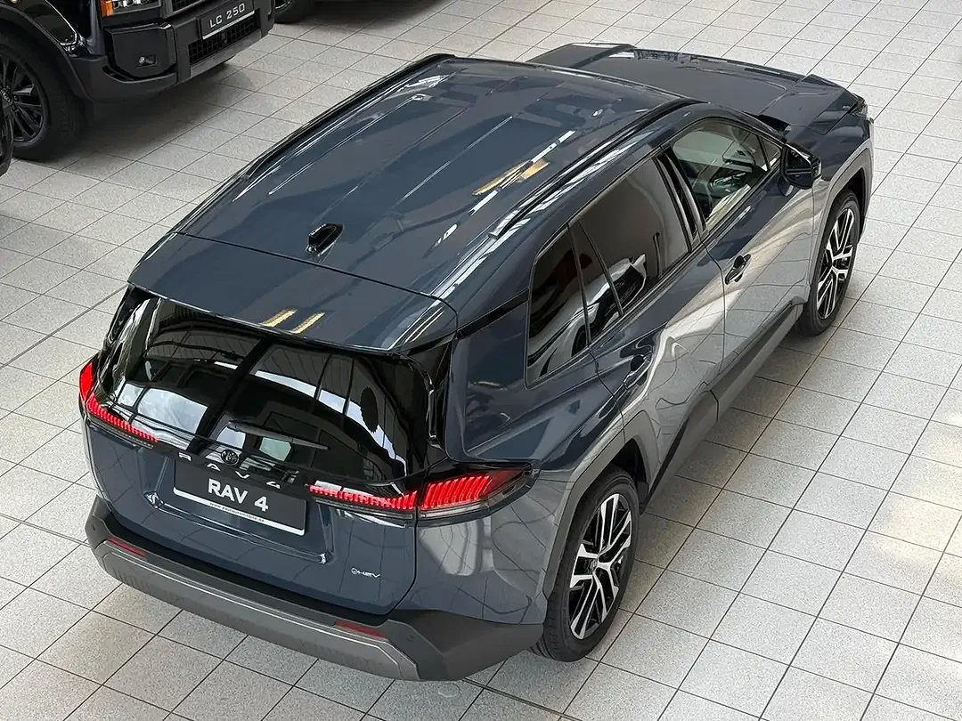 Toyota RAV 4 - Thumbnail 13