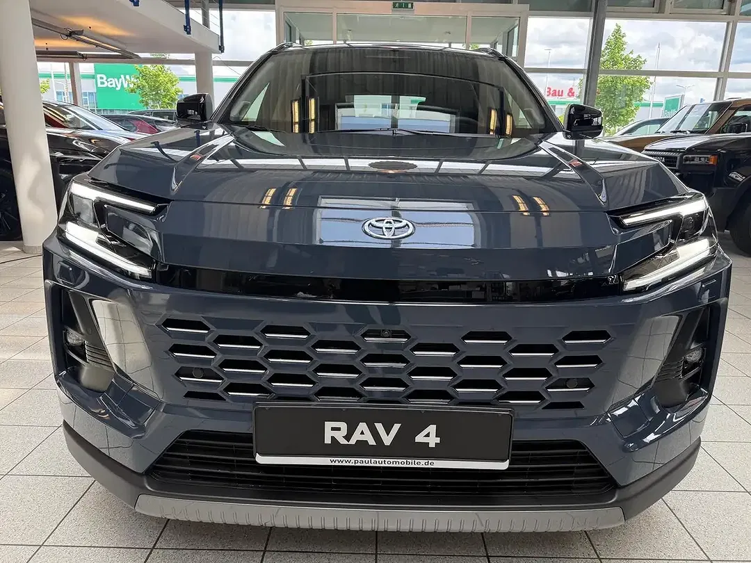 Toyota RAV 4 - Thumbnail 2