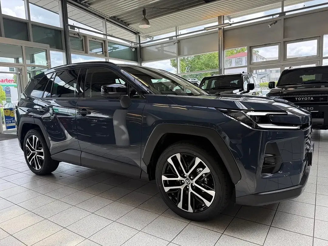 Toyota RAV 4 - Thumbnail 5