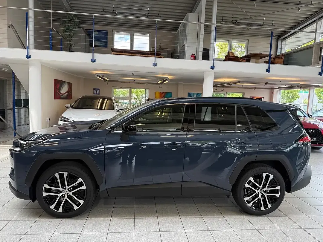 Toyota RAV 4 - Thumbnail 7