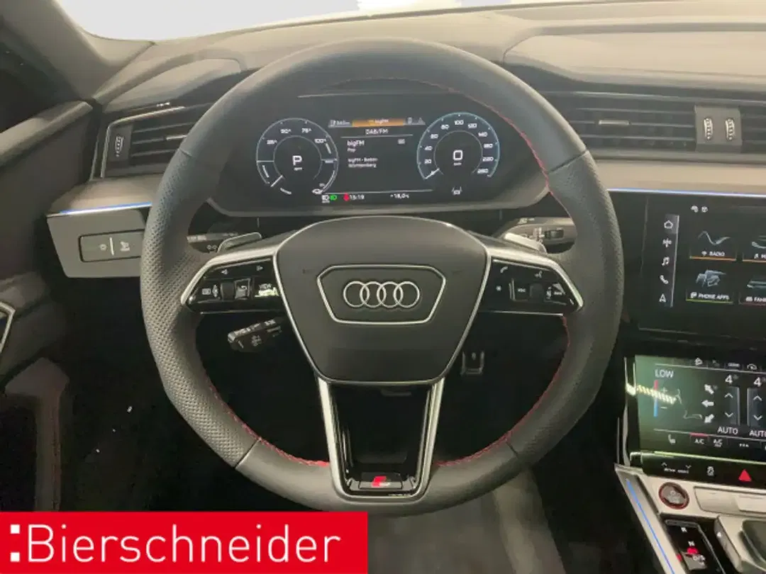 Audi Q8 - Thumbnail 10