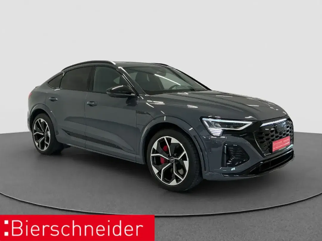 Audi Q8 - Thumbnail 3