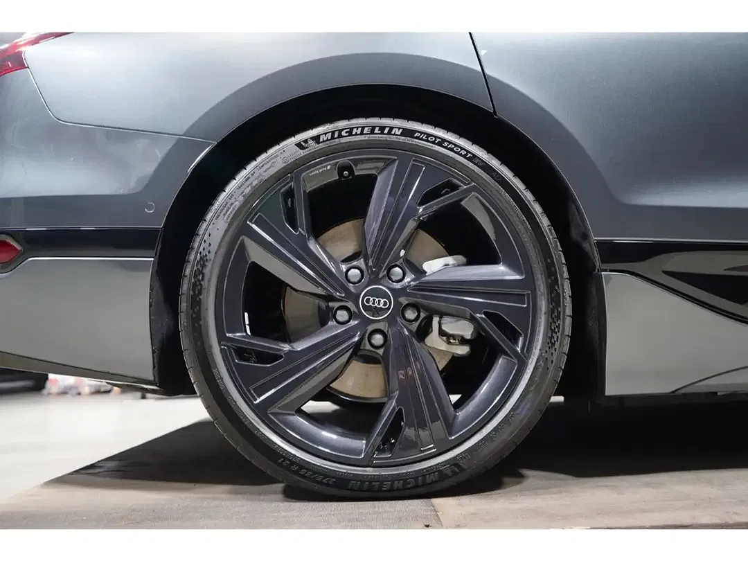 Audi A6 - Thumbnail 13