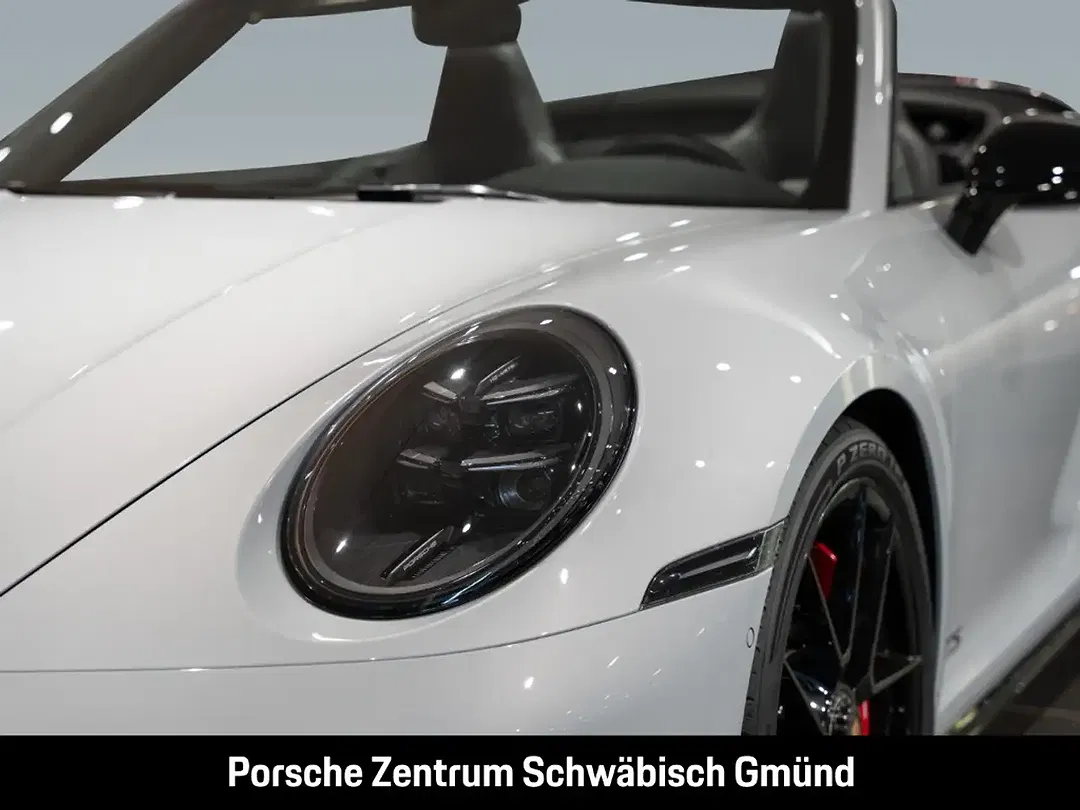 Porsche 992 - Thumbnail 10