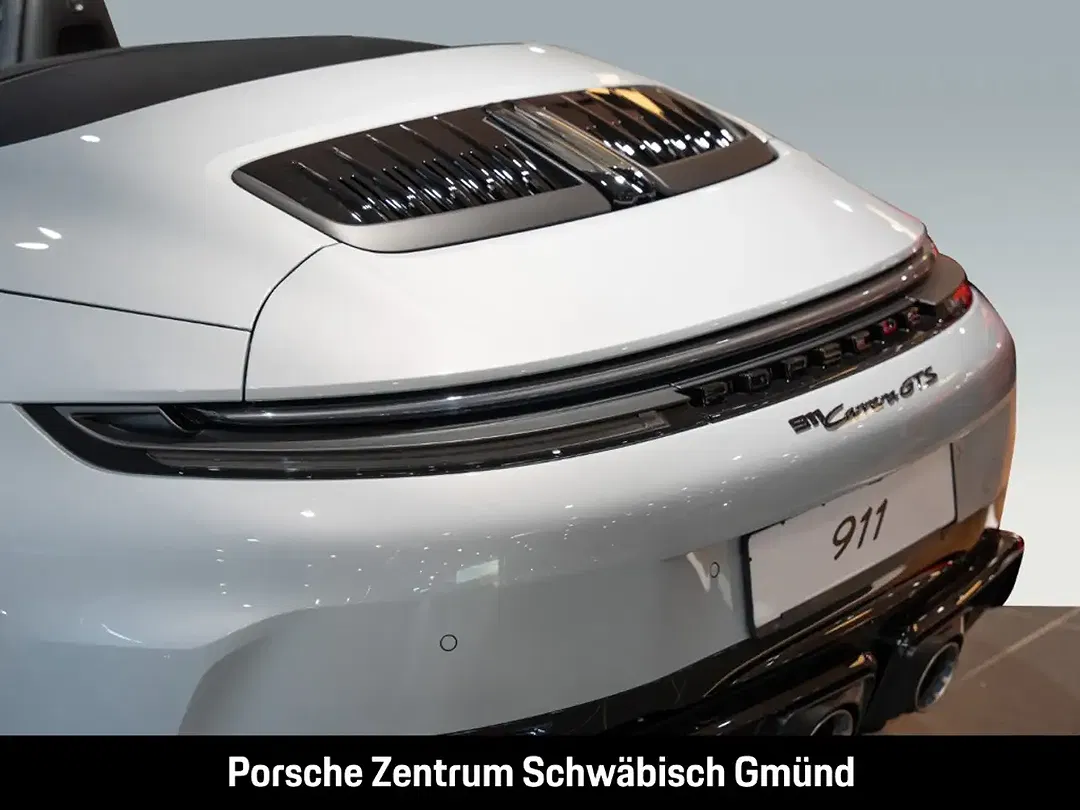 Porsche 992 - Thumbnail 13