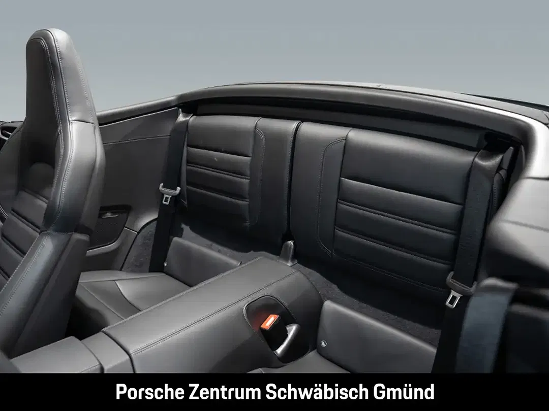 Porsche 992 - Thumbnail 7