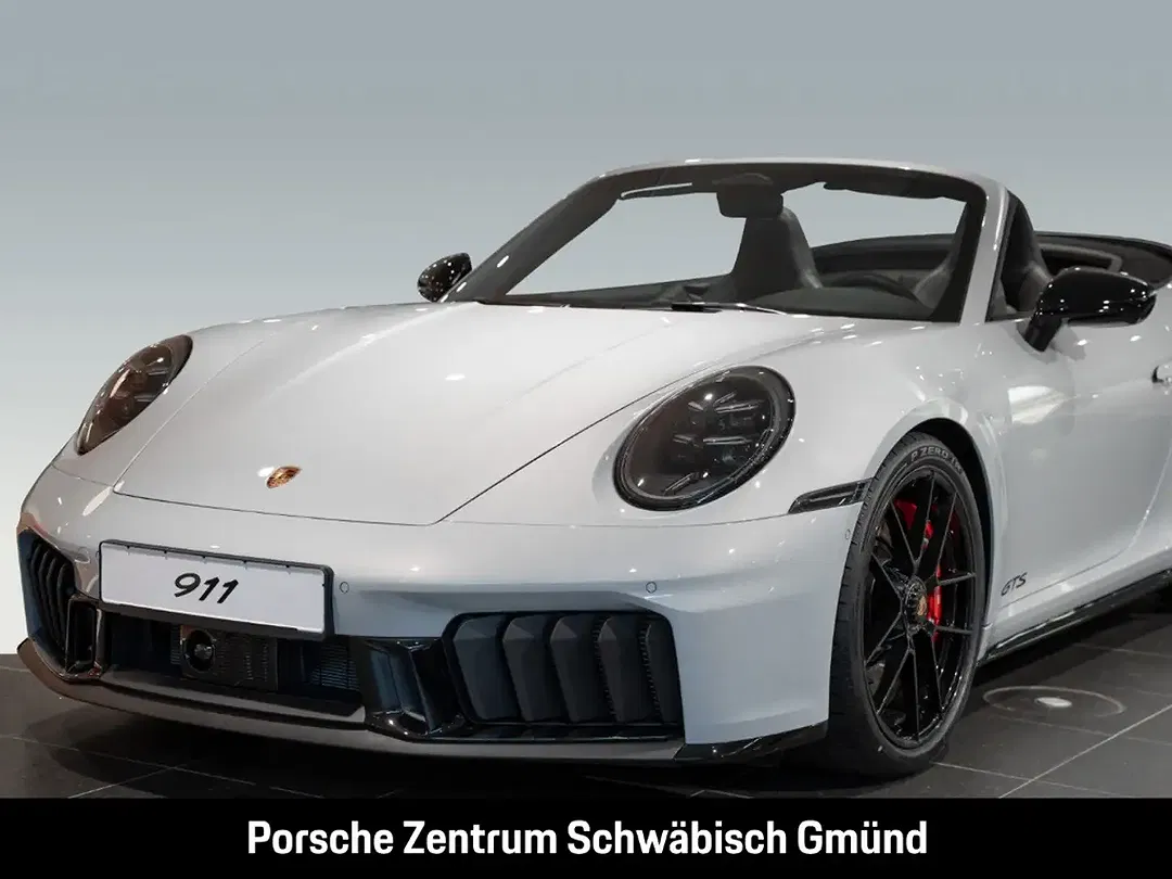 Porsche 992 - Thumbnail 9