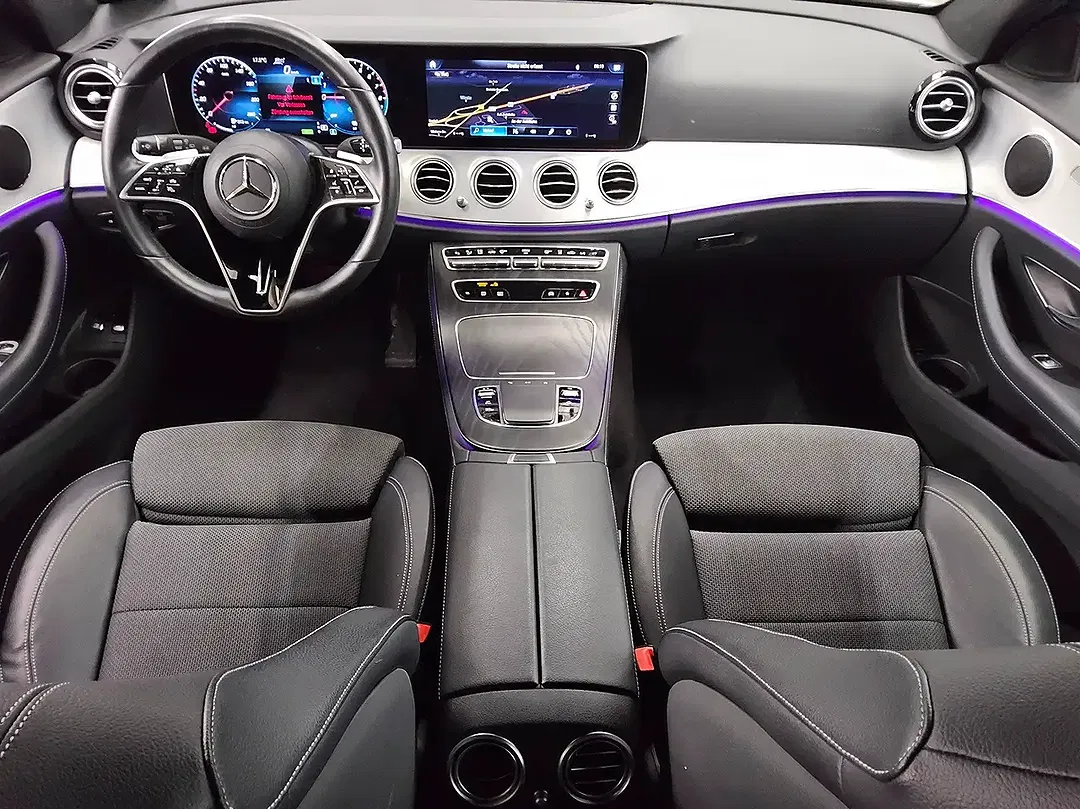 Mercedes-Benz E 300 - Thumbnail 5