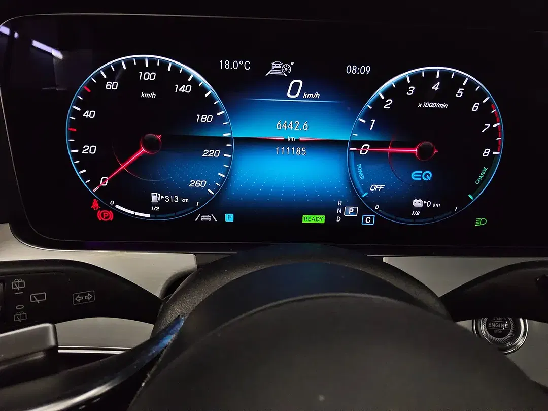 Mercedes-Benz E 300 - Thumbnail 8