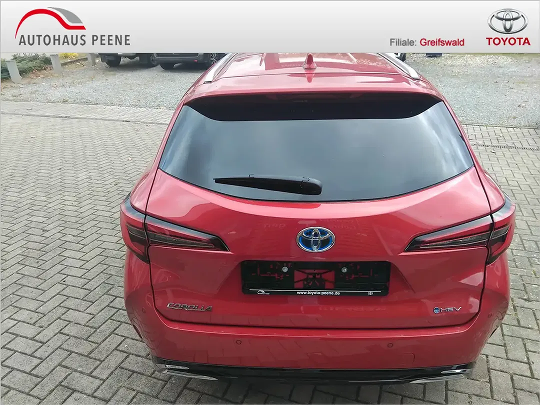 Toyota Corolla - Thumbnail 4
