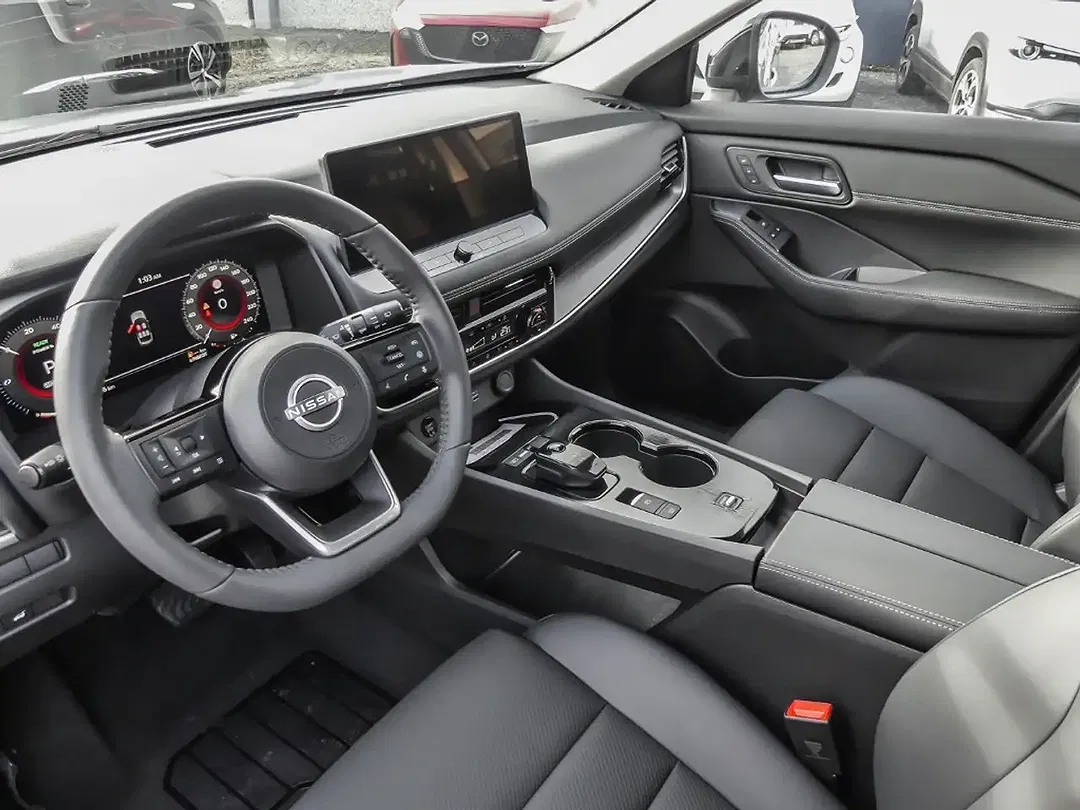 Nissan X-Trail - Thumbnail 4