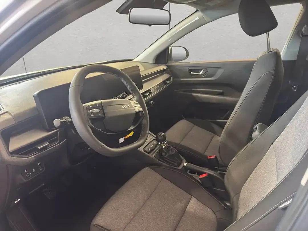 Kia Stonic - Thumbnail 8