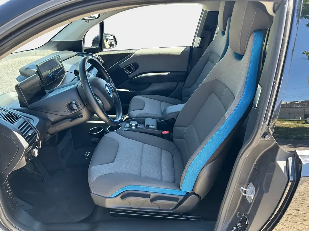 BMW i3 - Thumbnail 10