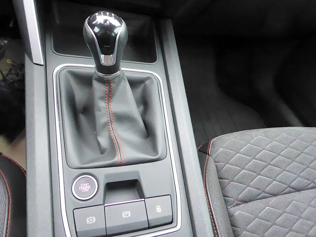 SEAT Leon - Thumbnail 10