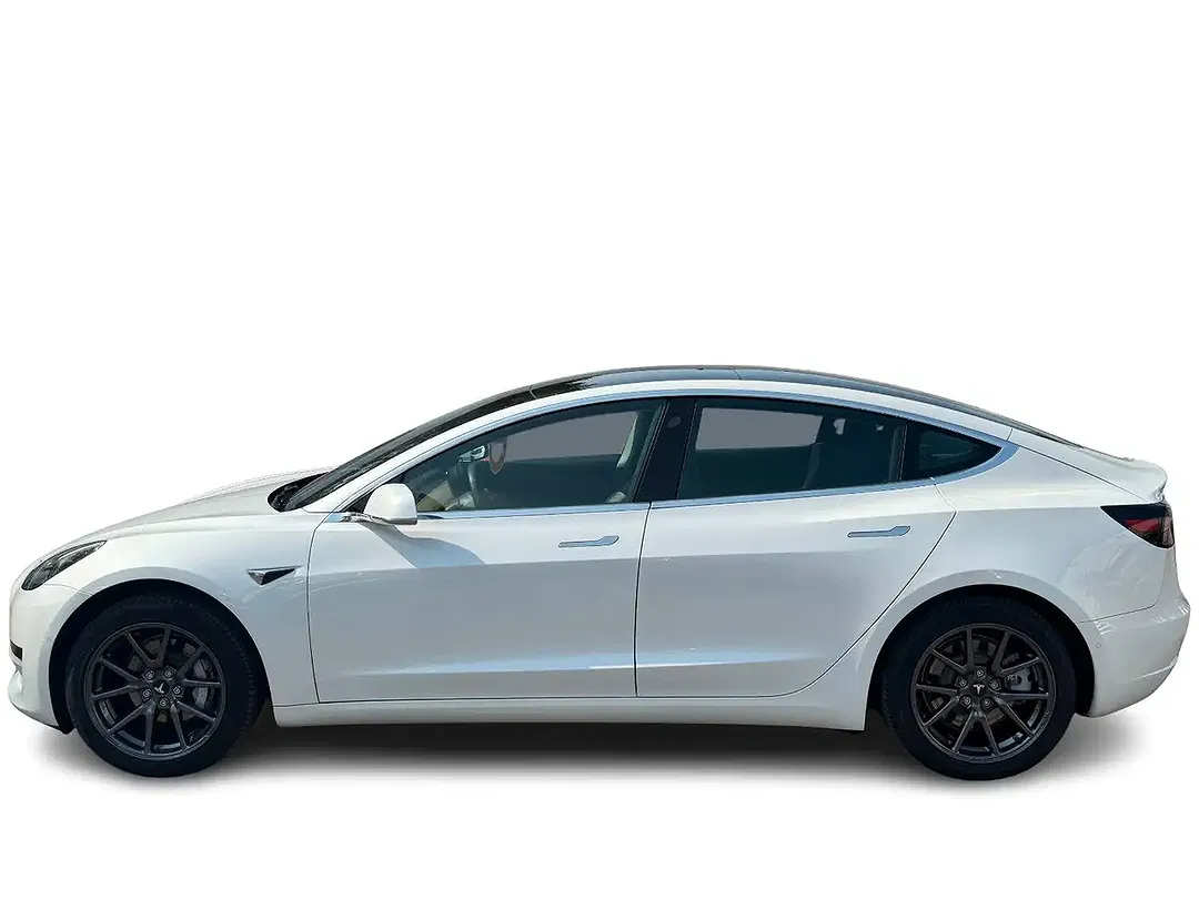 Tesla Model 3 - Thumbnail 10