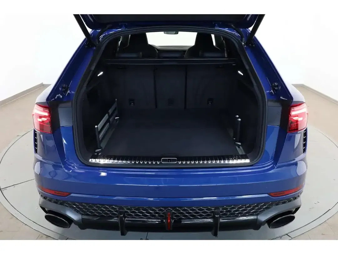 Audi RS Q8 - Thumbnail 11
