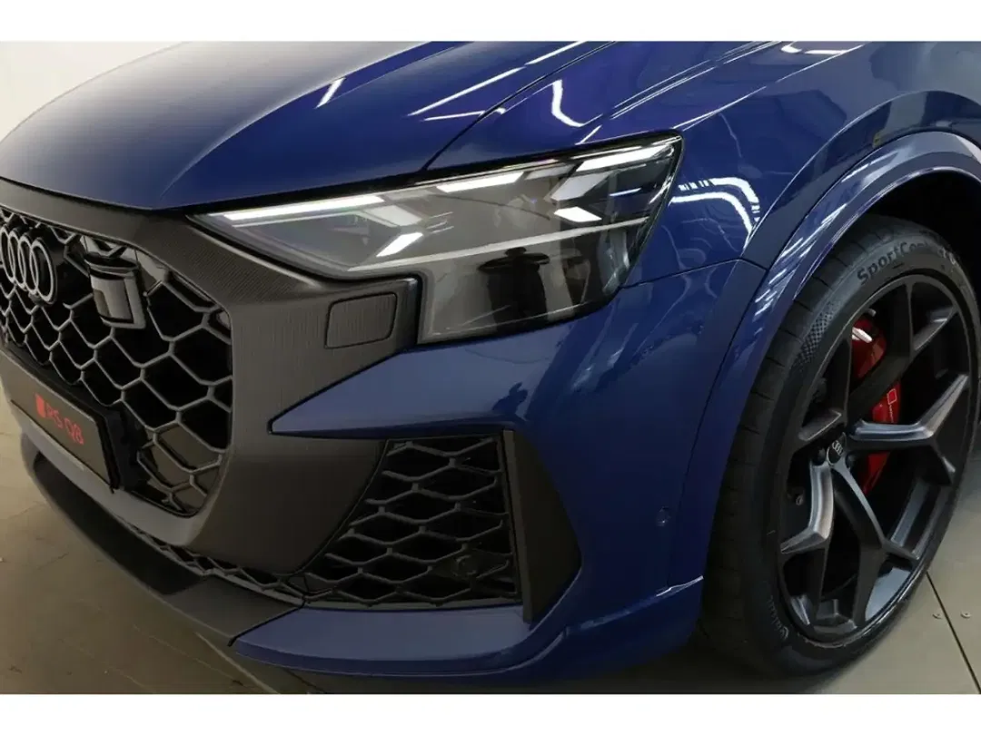 Audi RS Q8 - Thumbnail 6