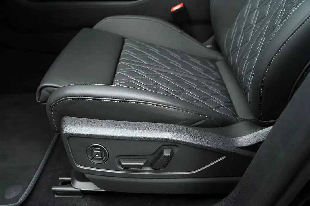Audi SQ5 - Thumbnail 13