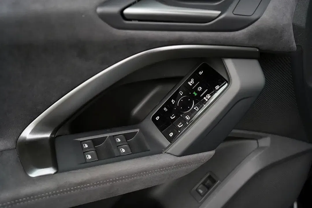 Audi SQ5 - Thumbnail 8