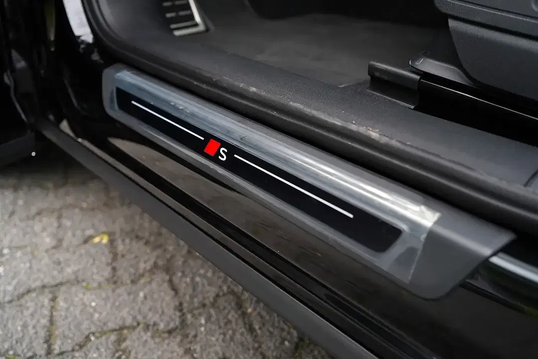 Audi SQ5 - Thumbnail 9