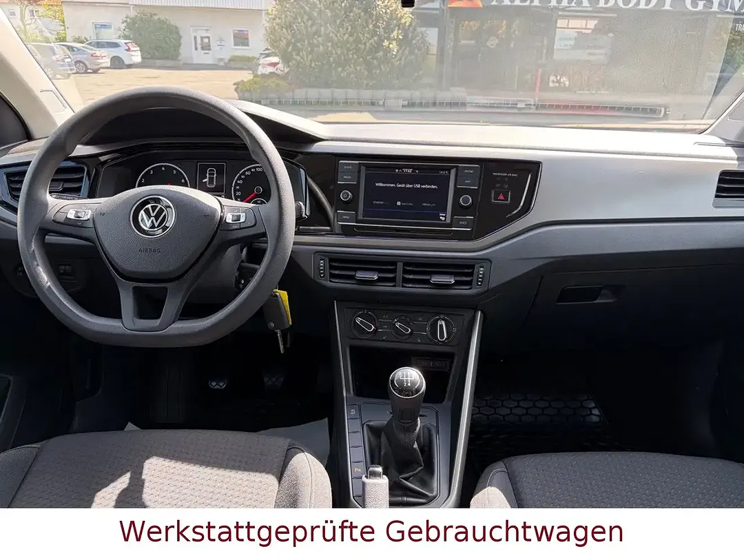 Volkswagen Polo - Thumbnail 10