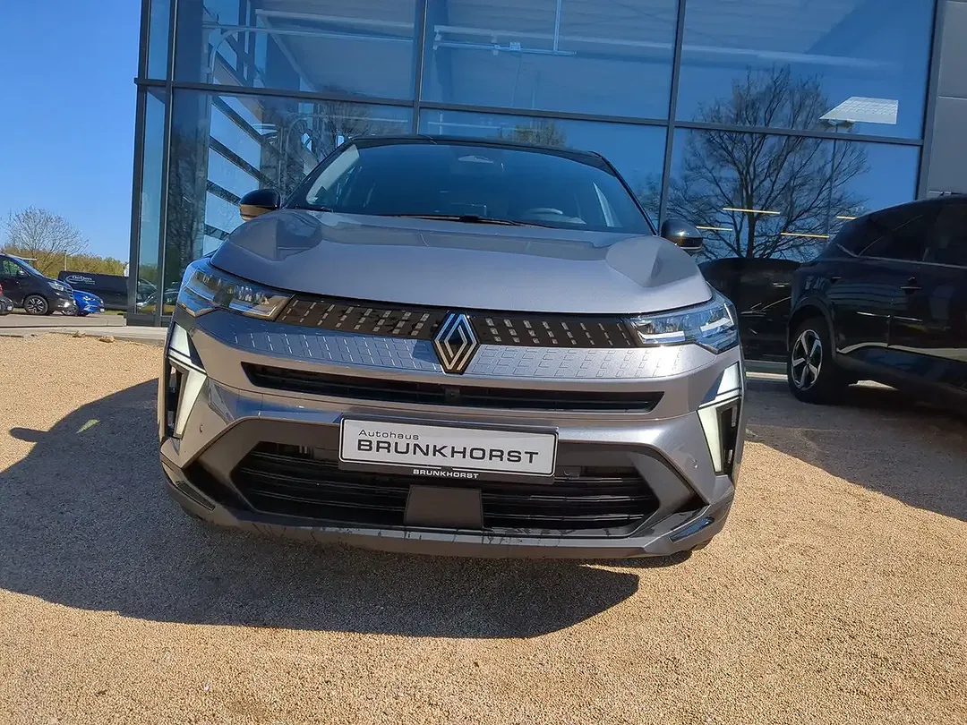 Renault Captur - Thumbnail 3