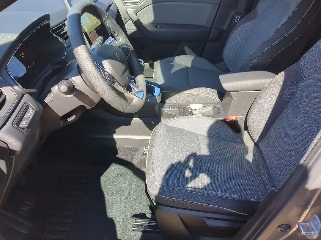 Renault Captur - Thumbnail 5