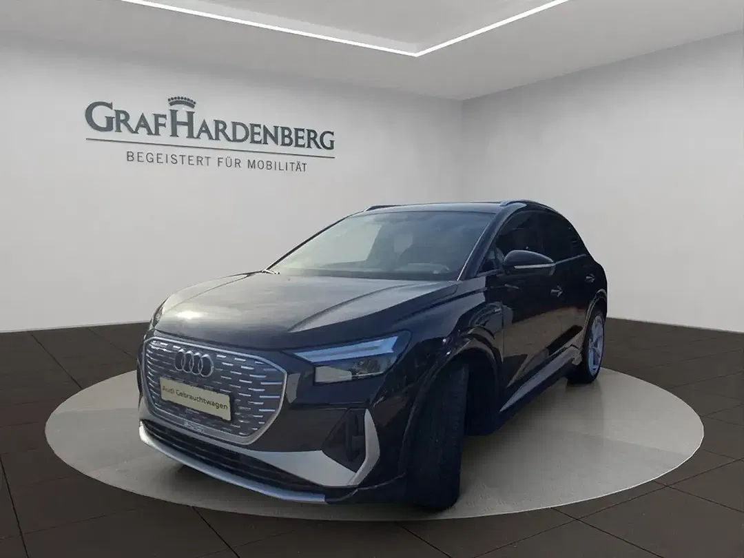 Audi Q4 e-tron - Thumbnail 1