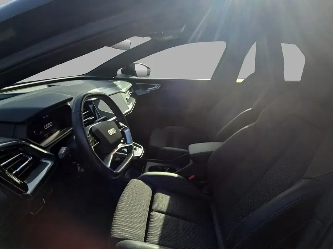 Audi Q4 e-tron - Thumbnail 11