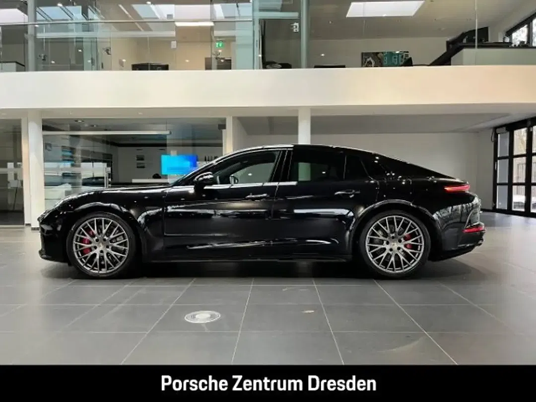 Porsche Panamera - Thumbnail 2