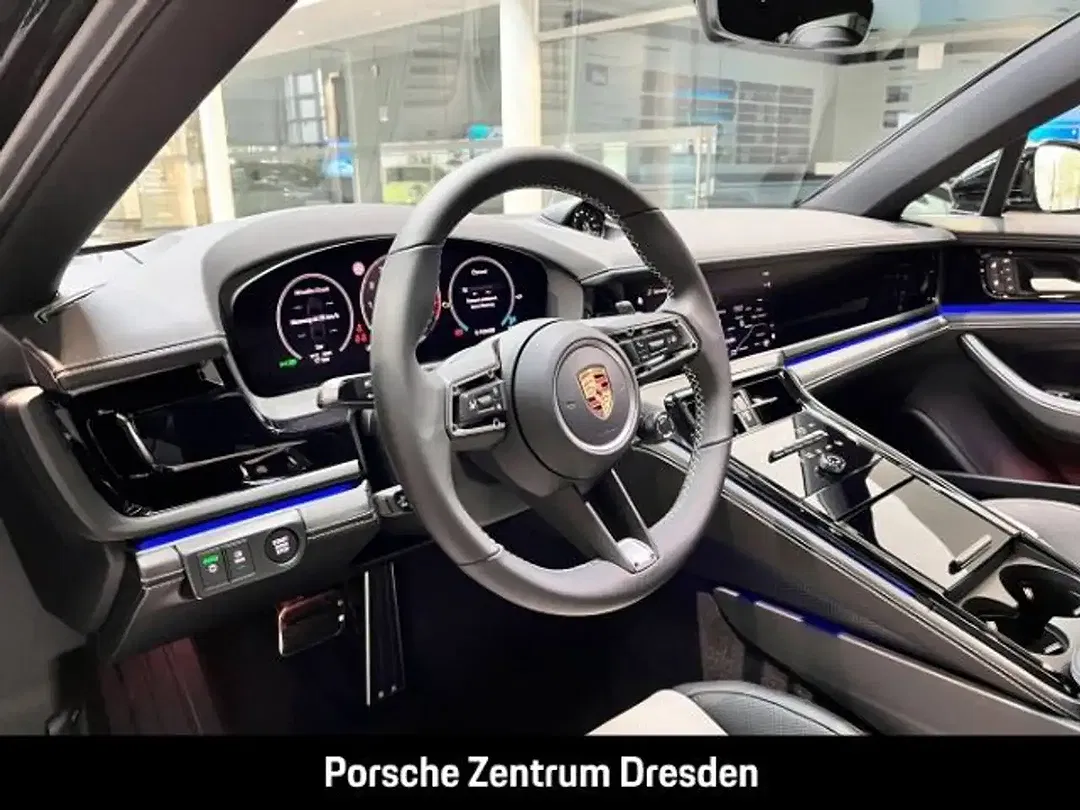 Porsche Panamera - Thumbnail 4