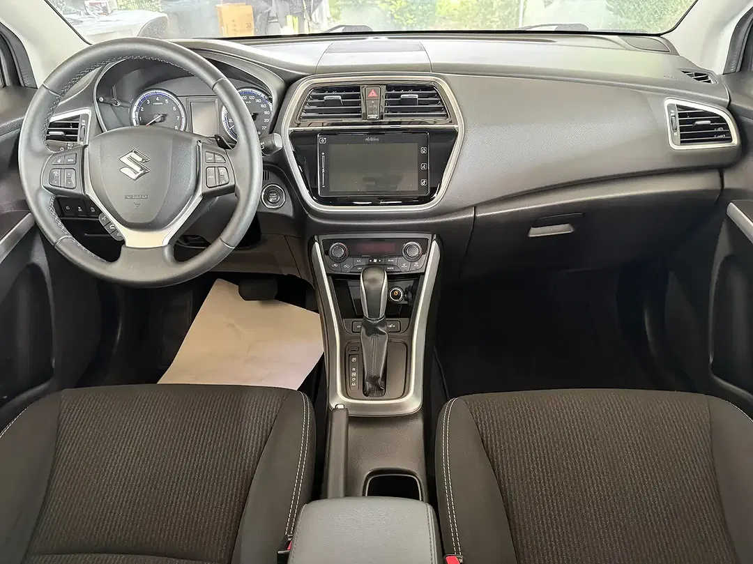 Suzuki SX4 S-Cross - Thumbnail 5