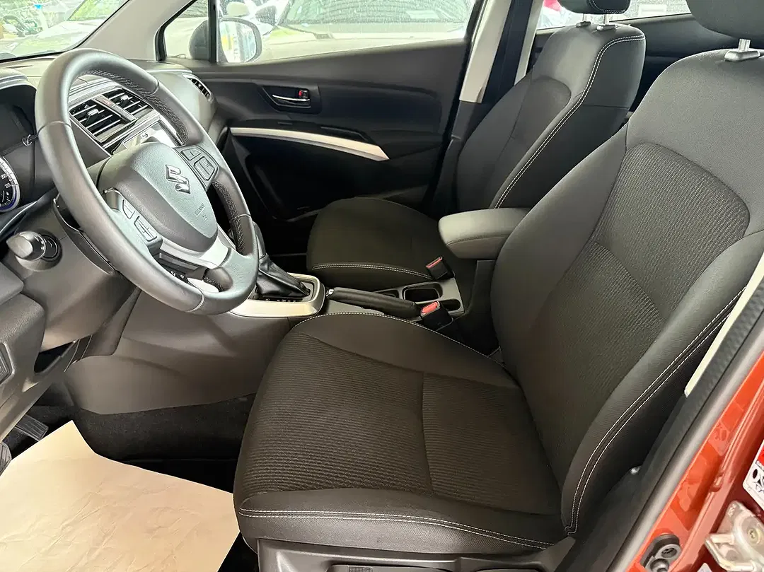 Suzuki SX4 S-Cross - Thumbnail 6
