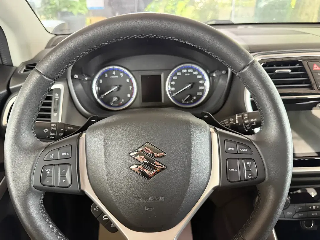 Suzuki SX4 S-Cross - Thumbnail 7