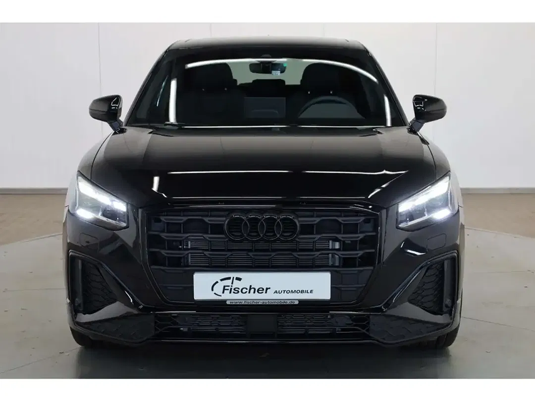Audi Q2 - Thumbnail 2