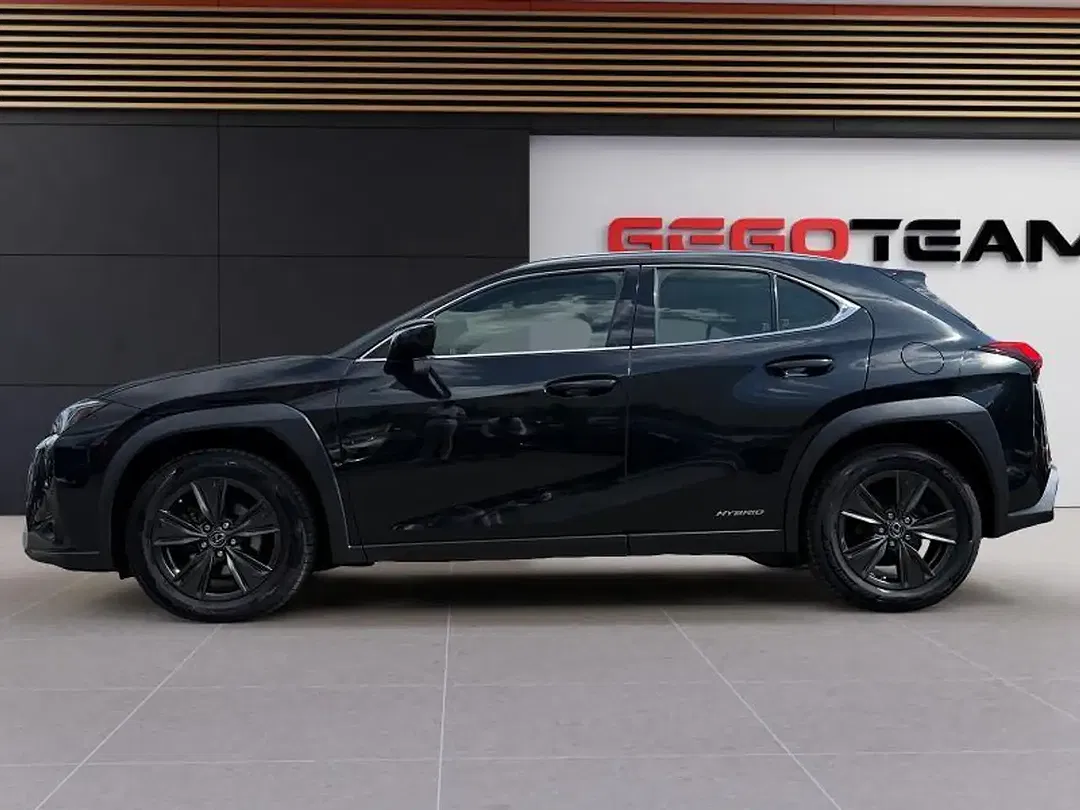 Lexus UX 250h - Thumbnail 3
