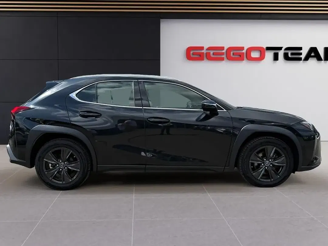 Lexus UX 250h - Thumbnail 7